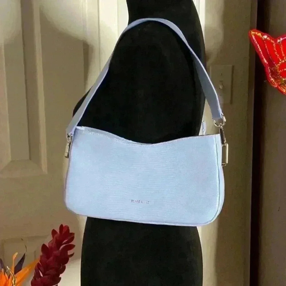 NEW Blame Lilac Leather Bag missing side ties looks great with jeans - Picture 3 of 10